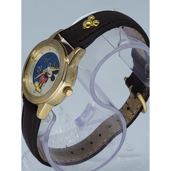 Vintage  Mickey Mouse Watch Disney Collectible Brown Leather Band Watch - Picture 6 of 9